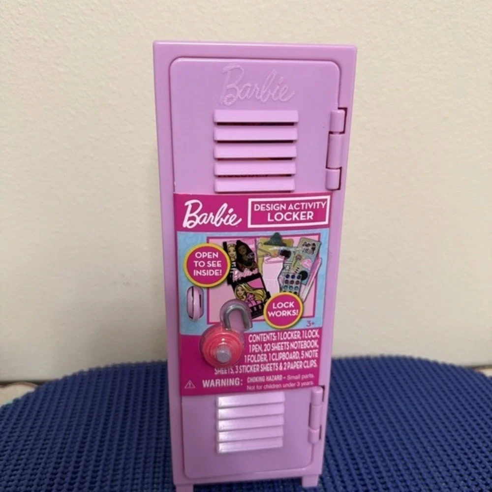 Barbie Design Activity Locker‎ (Item #52906).   715